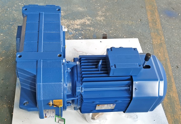 卷揚機(jī)減速機(jī)選型手冊資料樣本下載,卷揚機(jī)減速機(jī),減速機(jī)樣本